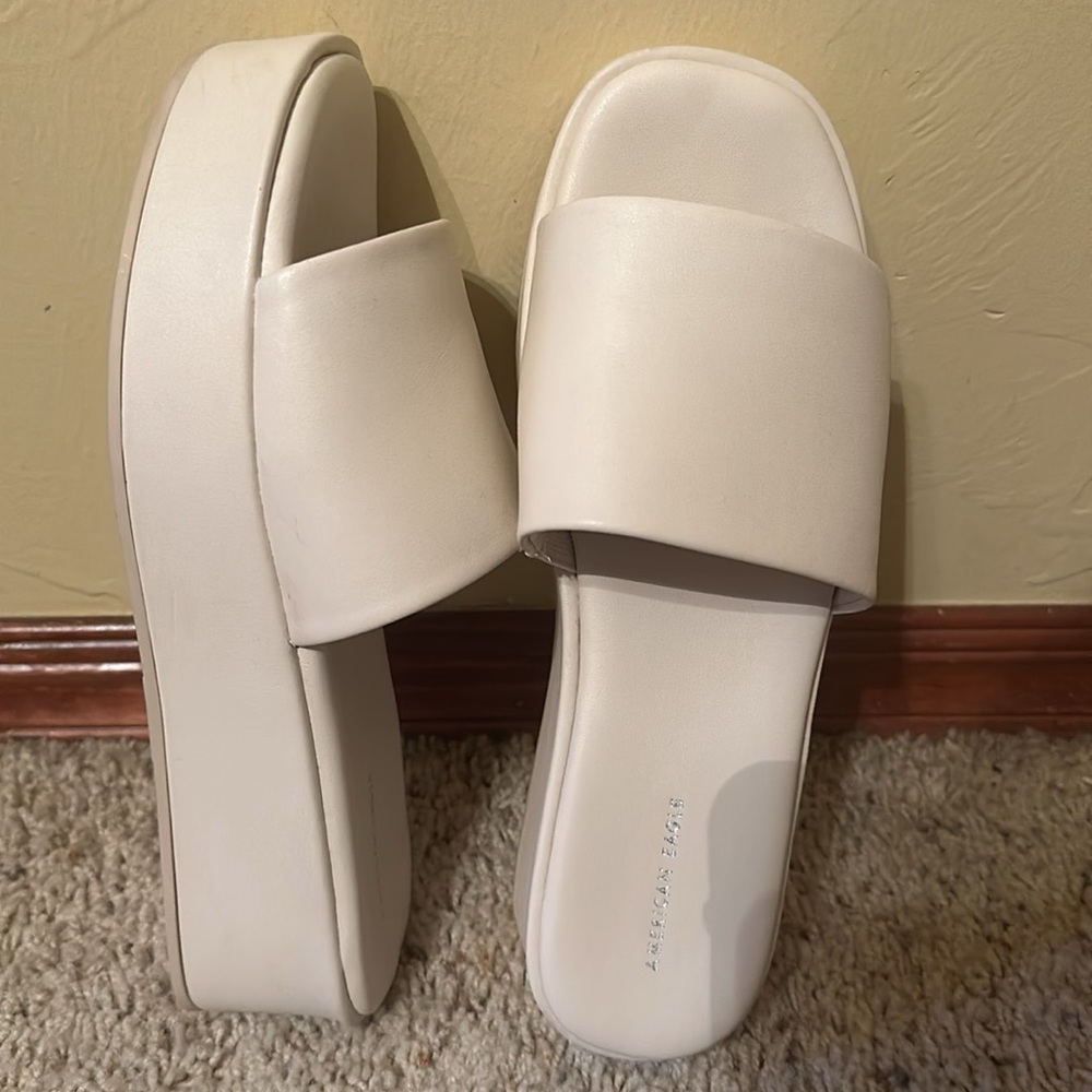 AE Platform Slide Sandals